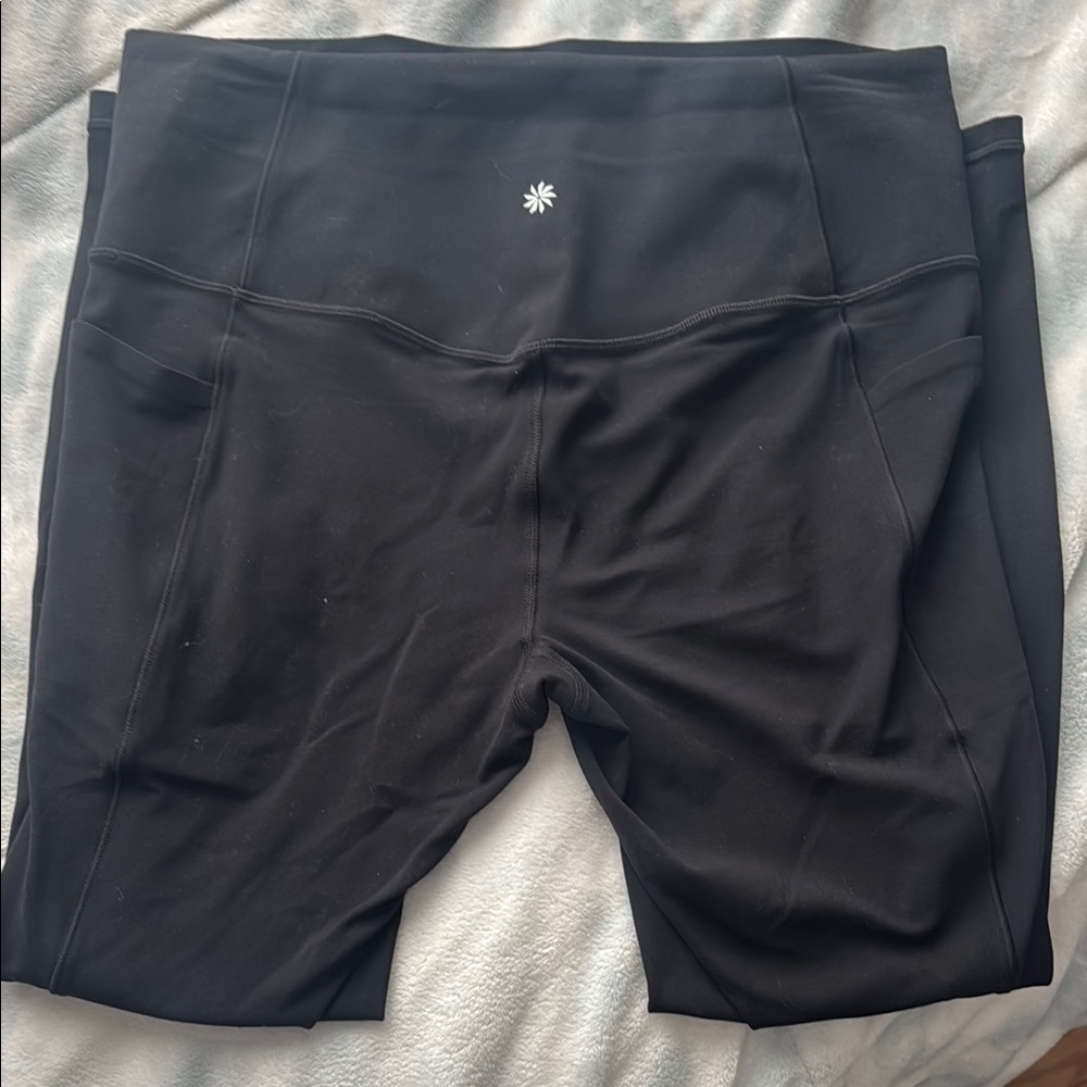Athleta Black Salutation Leggings